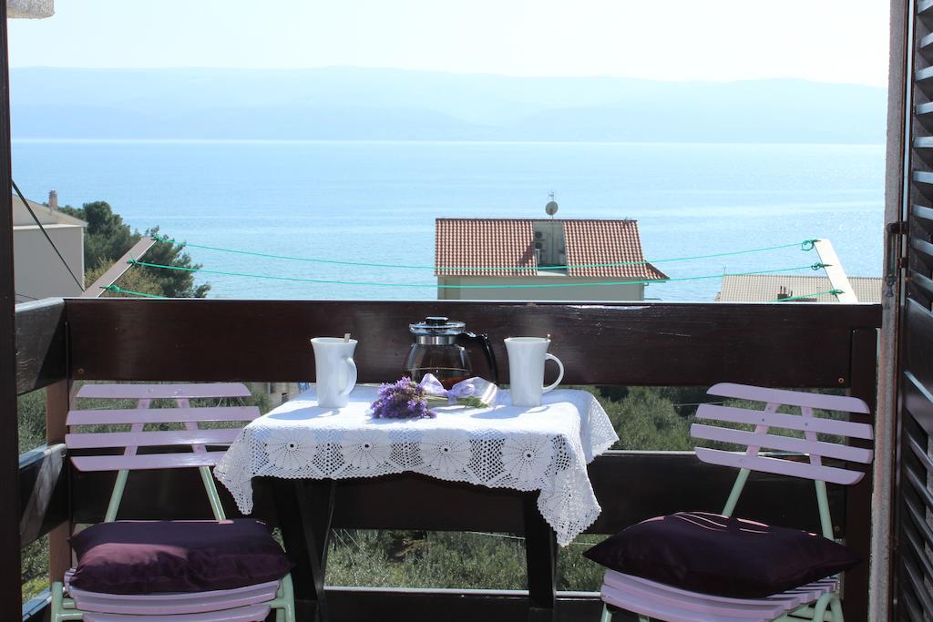Apartments Petrada Omis Exterior photo